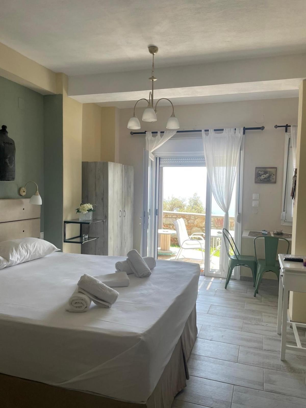 Axion Esti Apartments Bandar Skopelos Luaran gambar